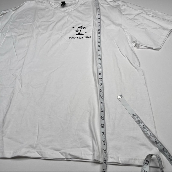 Poshmark Poshfest 2023 San Diego Tee Gildan Tshirt  White Black Swag Souvenir - Picture 8 of 12